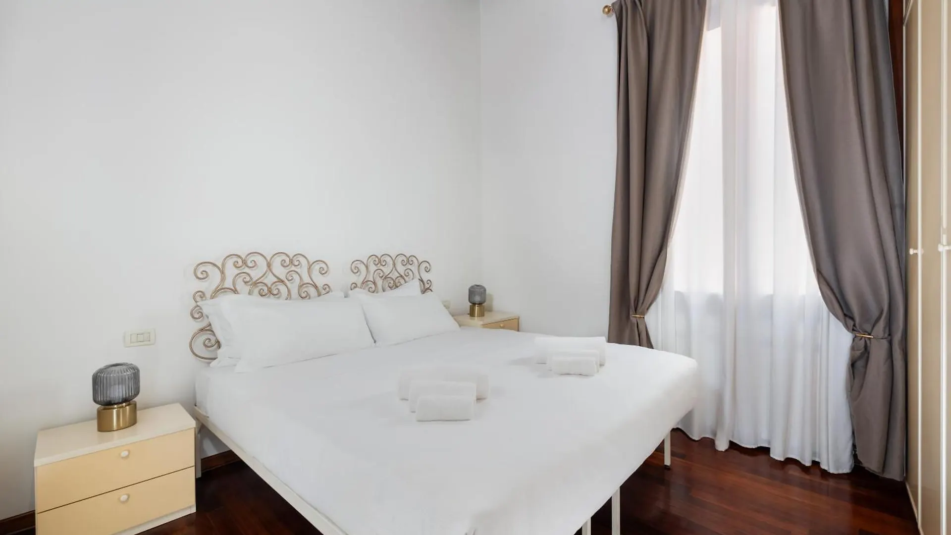 San Marco Canal View By Bricola Apartments Venice Italy