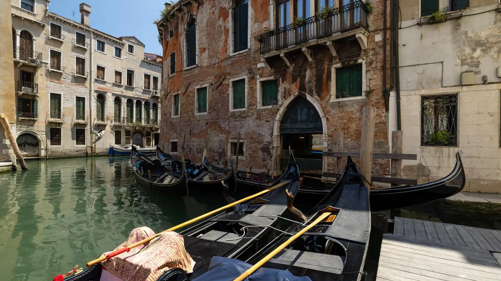 San Marco Canal View By Bricola Apartments Venice