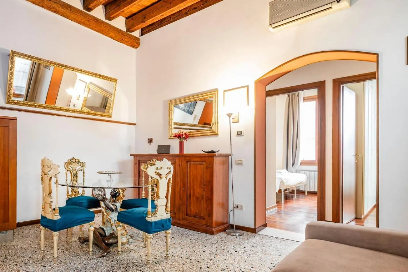 San Marco Canal View By Bricola Apartments Venice